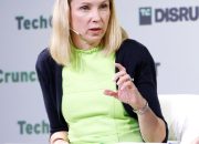 Marissa Mayer melarutkan laboratorium startup sinar matahari