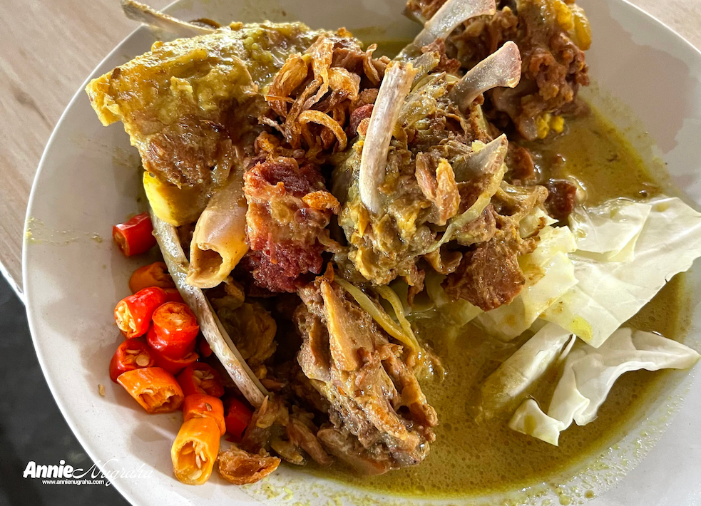 hidangan-umami-porsi-gajah-di-warung-tengkleng-gajah-yogyakarta