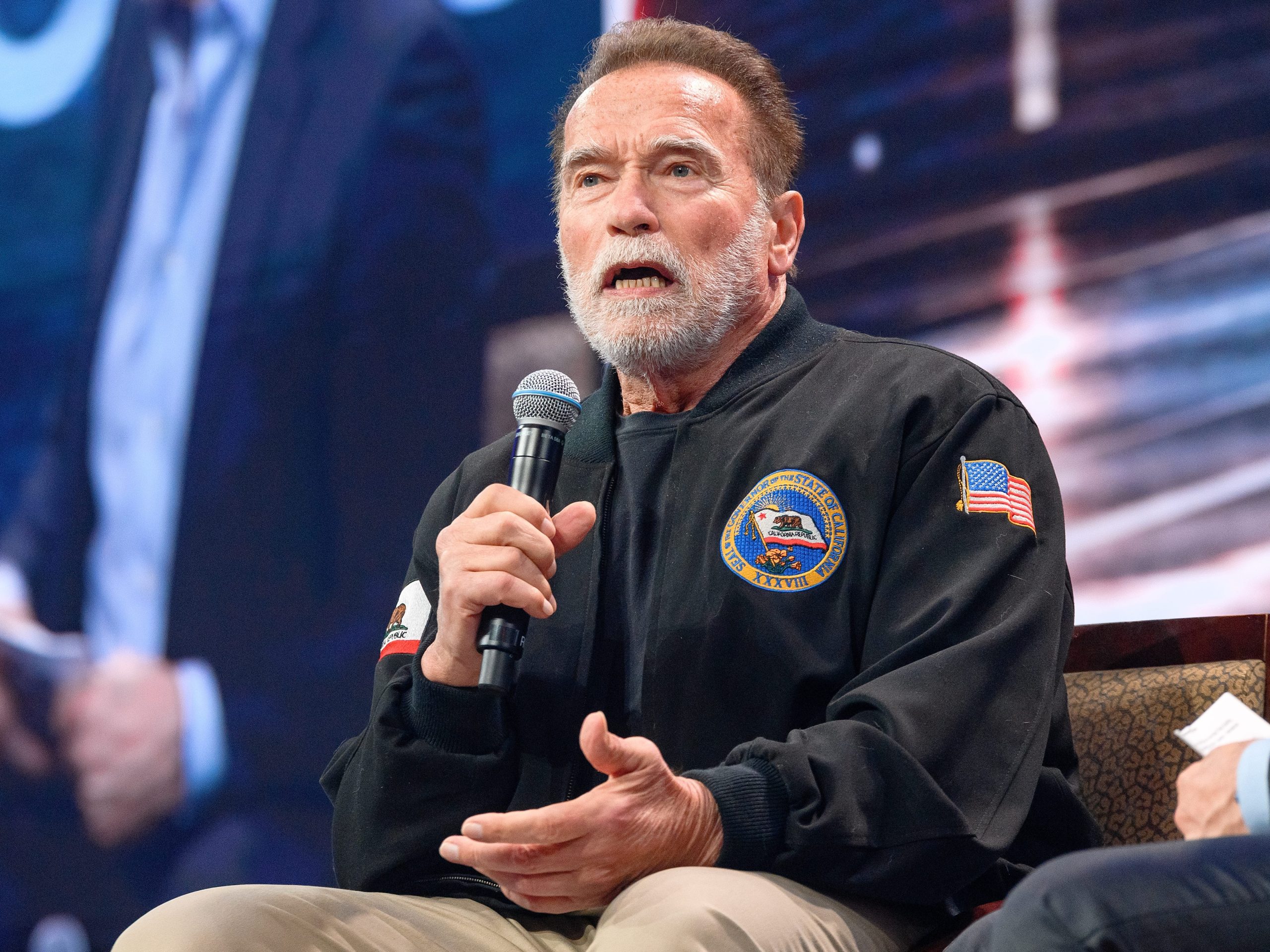 pada-usia-78-tahun,-arnold-schwarzenegger-masih-berlatih-hampir-setiap-hari-—-tapi-latihannya-terlihat-sangat-berbeda-sekarang