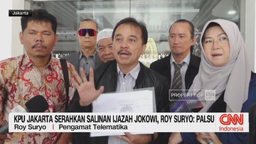 video:-kpu-jakarta-serahkan-salinan-ijazah-jokowi,-roy-suryo:-palsu