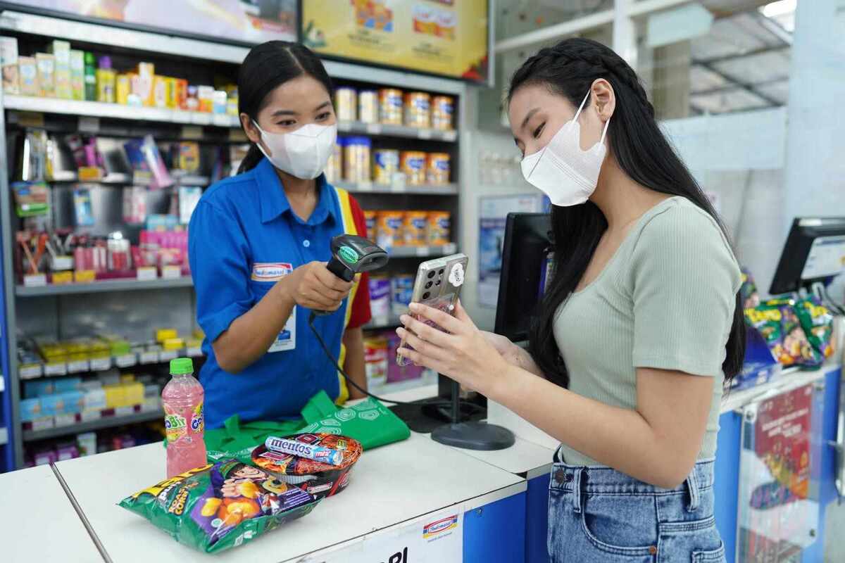belanja-di-indomaret-kini-bisa-pakai-qris-dana,-gak-perlu-bawa-dompet-lagi!