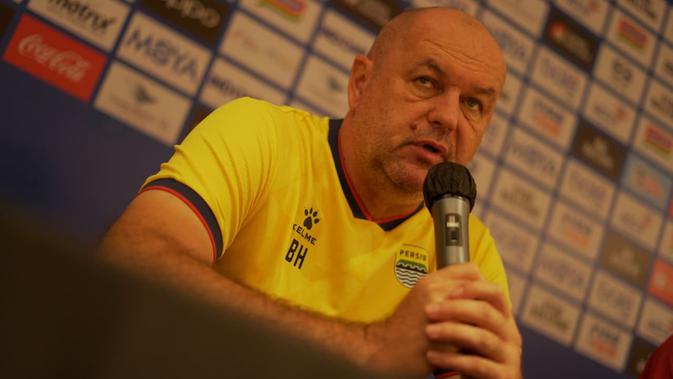 bri-super-league-bali-united-vs-persib,-bojan-hodak-pantang-timnya-besar-kepala