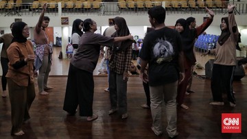 foto:-semangat-pelatihan-seni-tari-tradisional-siswa-slb-di-jakarta