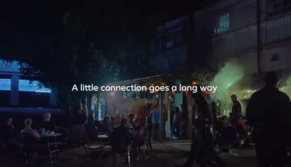 iklan-tv-baru-facebook-menyoroti-koneksi-dalam-aplikasi