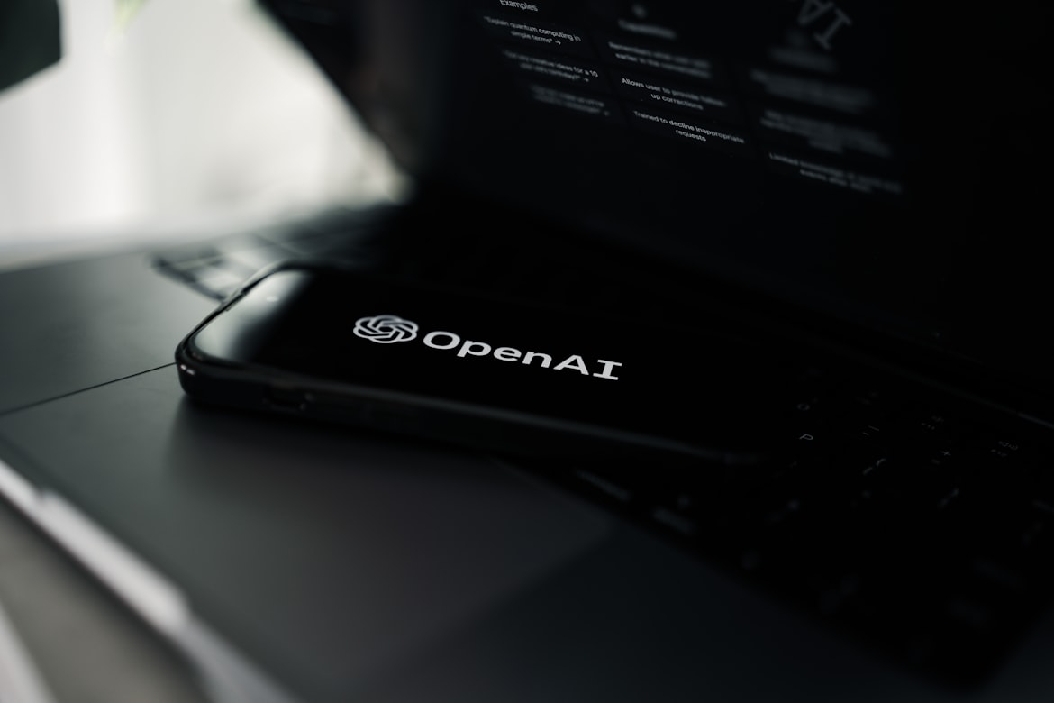 openai-dihantam-tantangan,-banyak-pengguna-chatgpt,-tapi-sedikit-yang-mau-bayar?