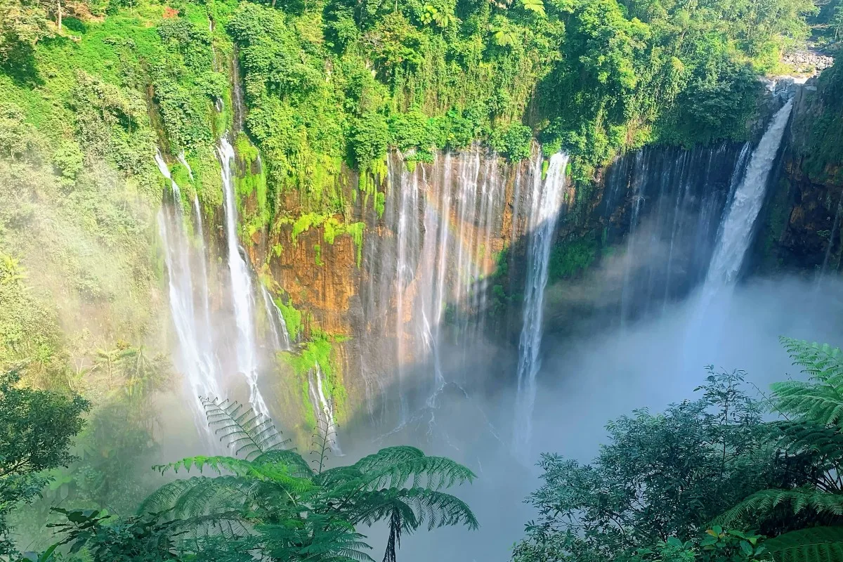 air-terjun-madakaripura:-wisata-alam-legend-probolinggo