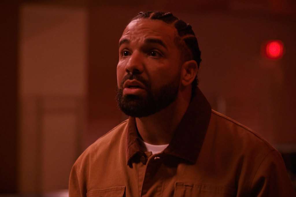 ini-“rencana-tuhan”:-drake-menjadi-bintang-tamu-di-musim-2-serial-komedi-ini-“