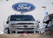 Anda sekarang dapat membeli Ford bekas bersertifikat di Amazon