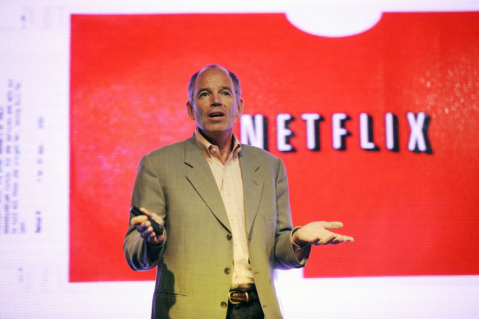 pendiri-netflix-stop-kerja-tiap-selasa-jam-5-sore-selama-30-tahun:-agar-tetap-waras