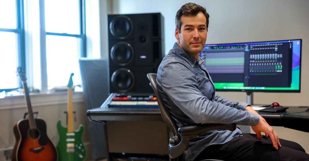 ceo-suno-menganggap-mengetikkan-perintah-teks-adalah-kreasi-musik-yang-‘sangat-aktif’