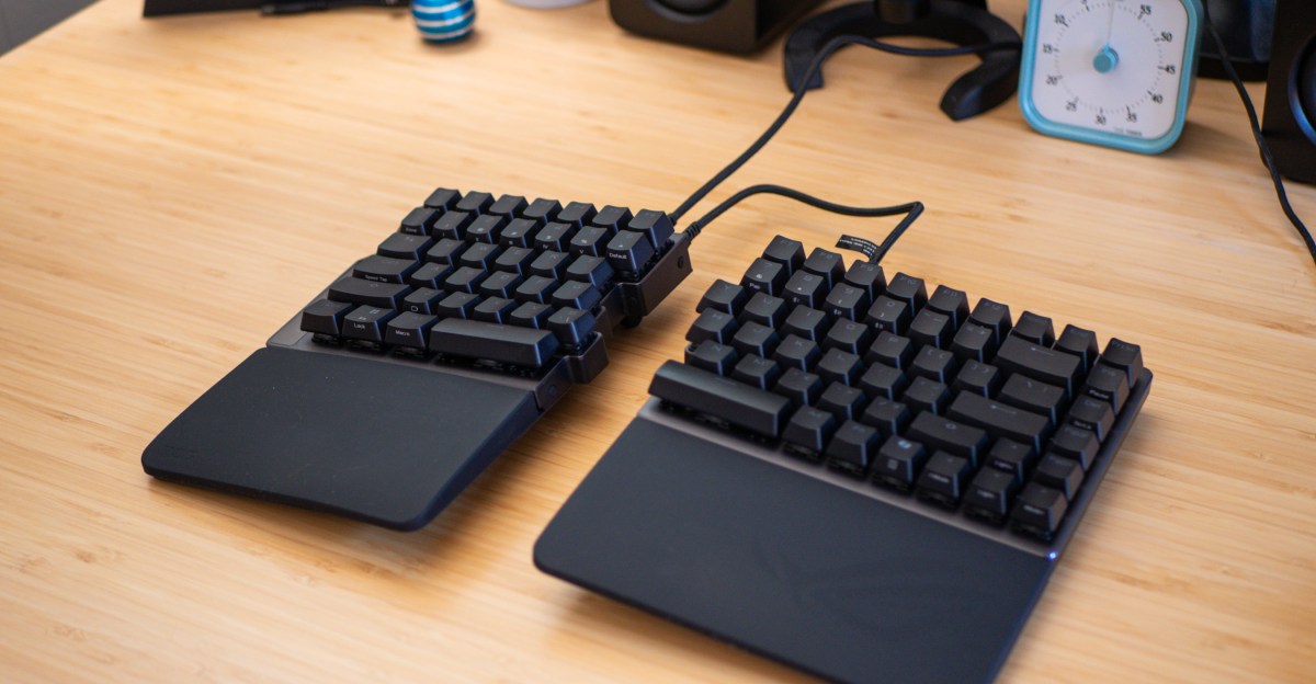 keyboard-gaming-split-efek-asus-falcata-hall-saat-ini-didiskon-$140