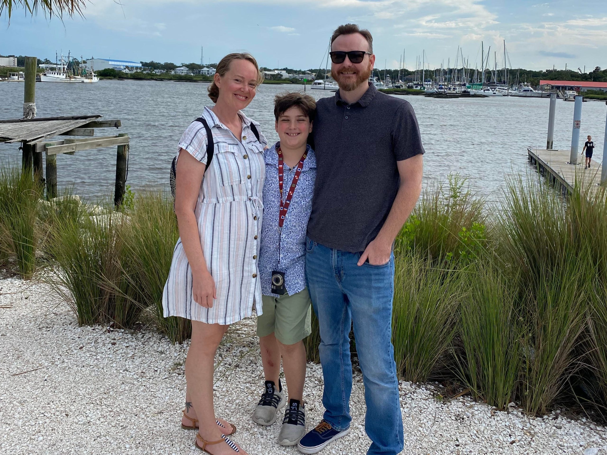 saya-dibesarkan-di-sebuah-rumah-tanpa-foto-keluarga-di-dinding-saya-tidak-menyadari-apa-yang-saya-lewatkan-sampai-saya-sendiri-menjadi-orang-tua.