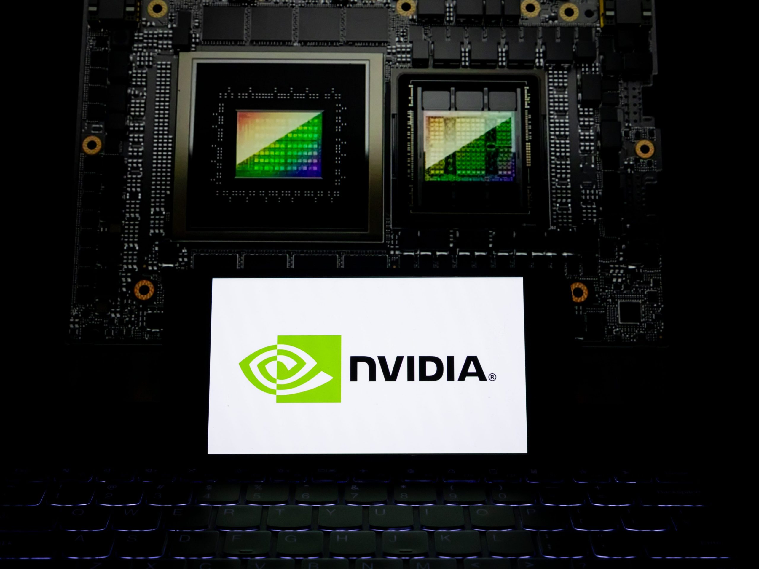 as-menutup-jaringan-penyelundupan-chip-yang-melibatkan-pertukaran-label-nvidia-dengan-nama-perusahaan-palsu