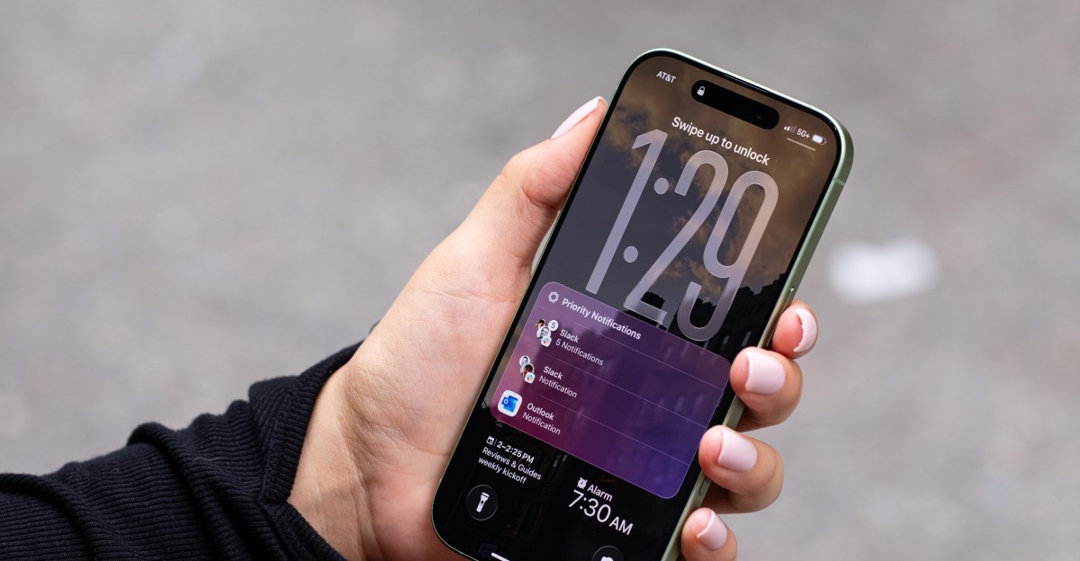 ios-26.2-hadir-dengan-pembaruan-liquid-glass,-airdrop,-dan-apple-music
