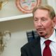 hadiah-besar-yang-bodoh-dari-larry-ellison-untuk-putranya-yang-sudah-dewasa-dan-besar