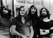 ‘Wish You Were Here’ Milik Pink Floyd Adalah Album Natal No. 1 Inggris Tahun 2025