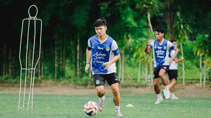 bri-super-league:-kisah-nenek-sosok-pahlawan-bagi-winger-muda-psim-ikhsan-chan