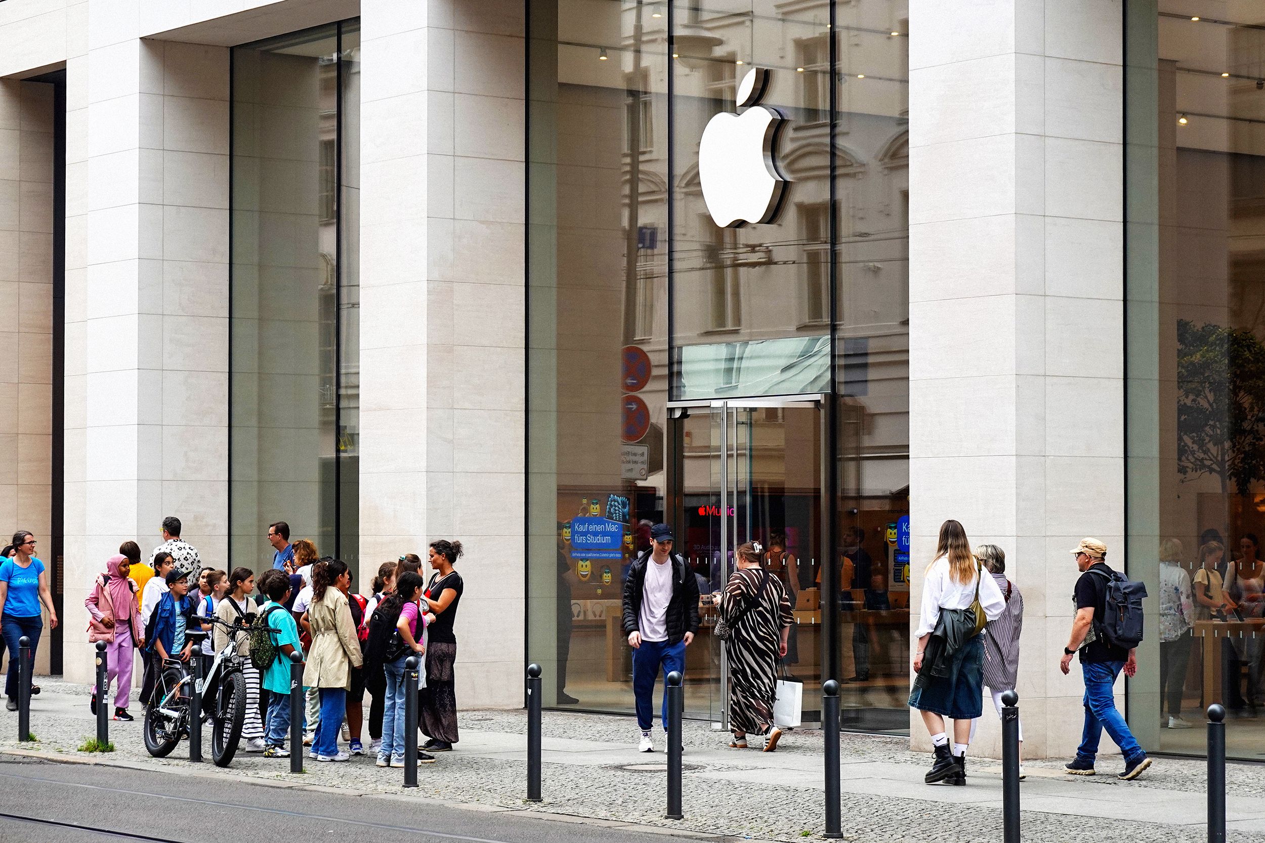 apple’s-app-course-runs-$20,000-a-student.-is-it-really-worth-it?