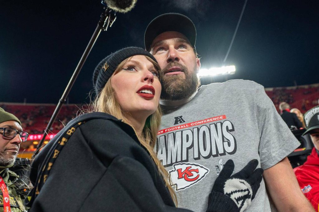 taylor-swift-mendukung-travis-kelce-yang-emosional-di-pertandingan-kandang-terakhirnya-musim-ini