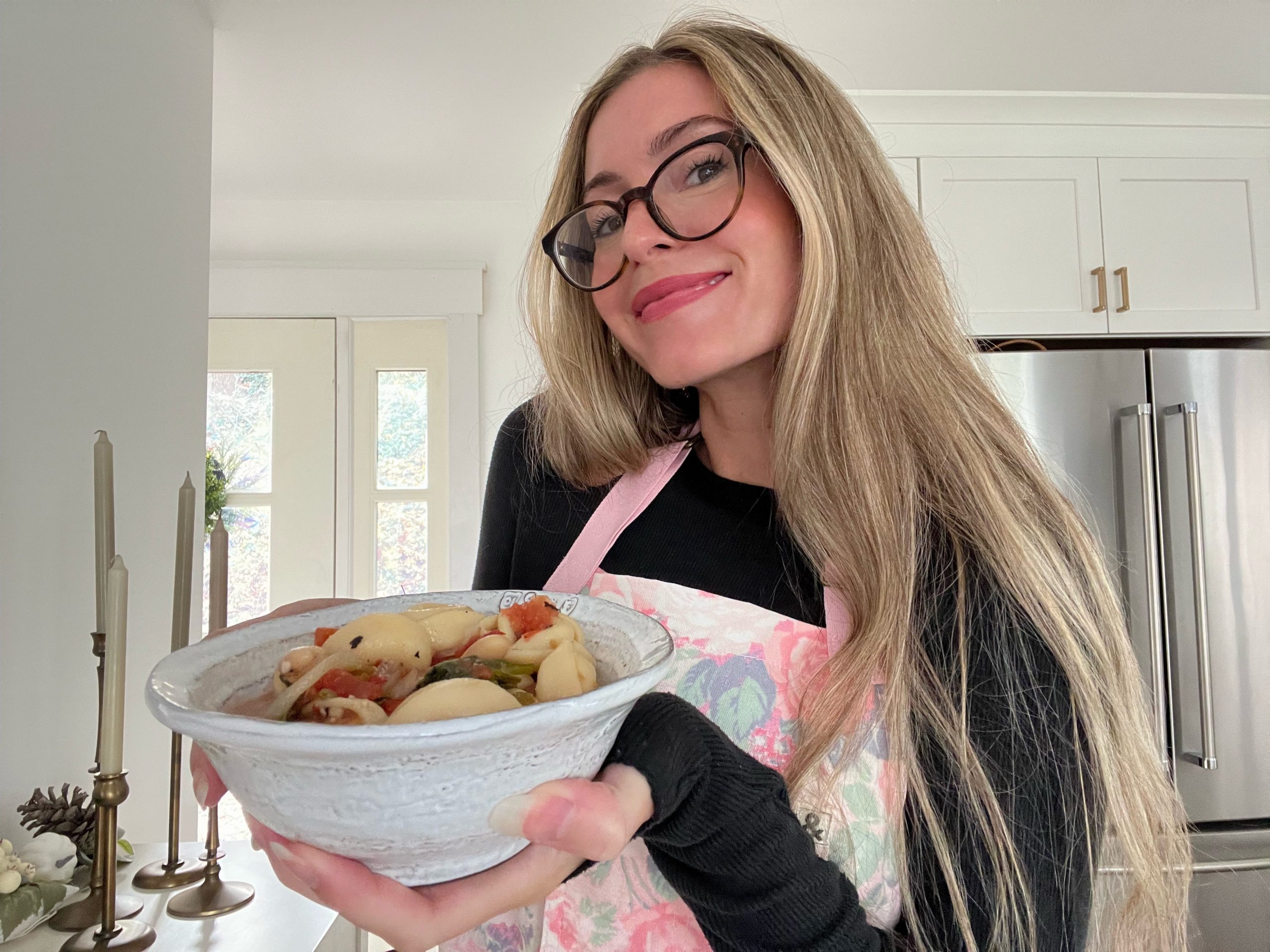 saya-membuat-sup-tortellini-satu-panci-joanna-gaines-resep-mudahnya-dengan-cepat-menjadi-salah-satu-makanan-favorit-saya-yang-nyaman-dan-nyaman.