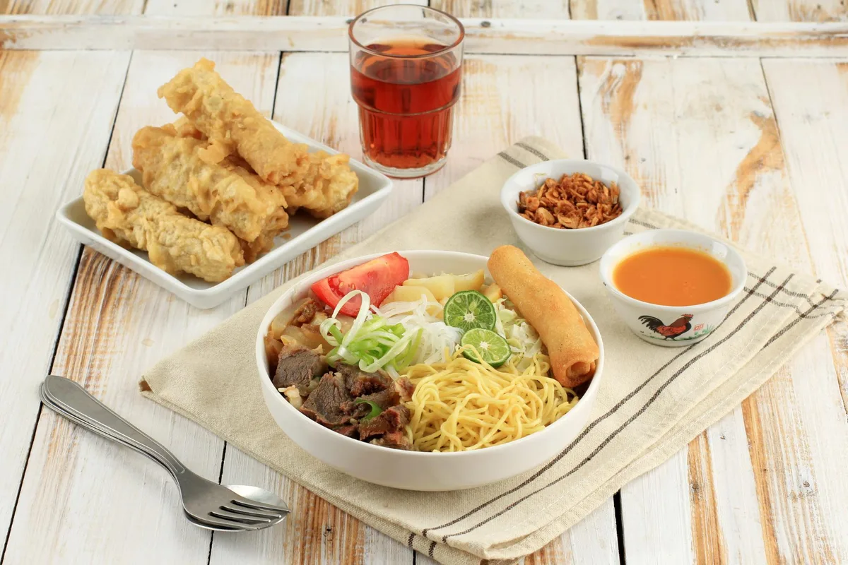 14-soto-mie-enak-di-bogor-yang-nggak-boleh-dilewatkan