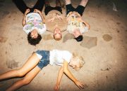 Amyl dan Penyanyi The Sniffers Meluncurkan Gugatan Terhadap Fotografer