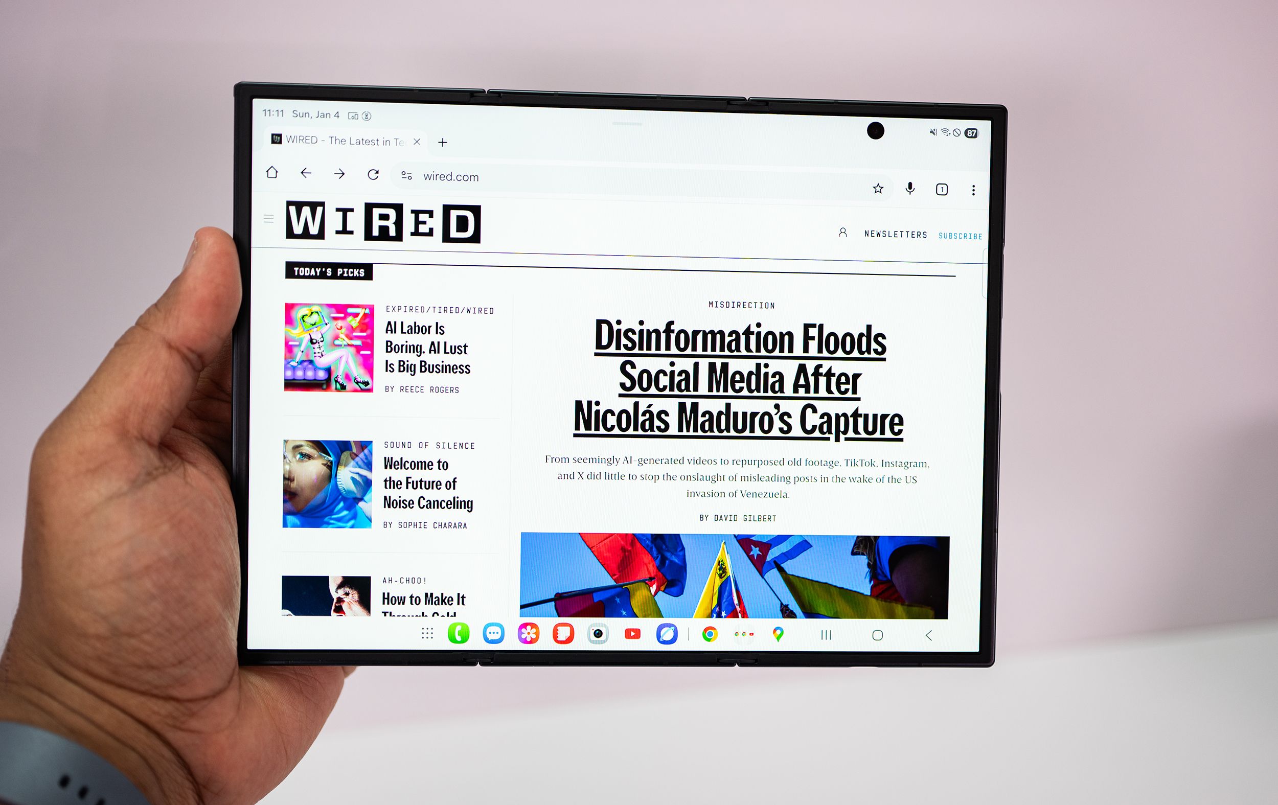 samsung-galaxy-z-trifold-hands-on:-inilah-ponsel-tablet-hibrida-yang-anda-cari