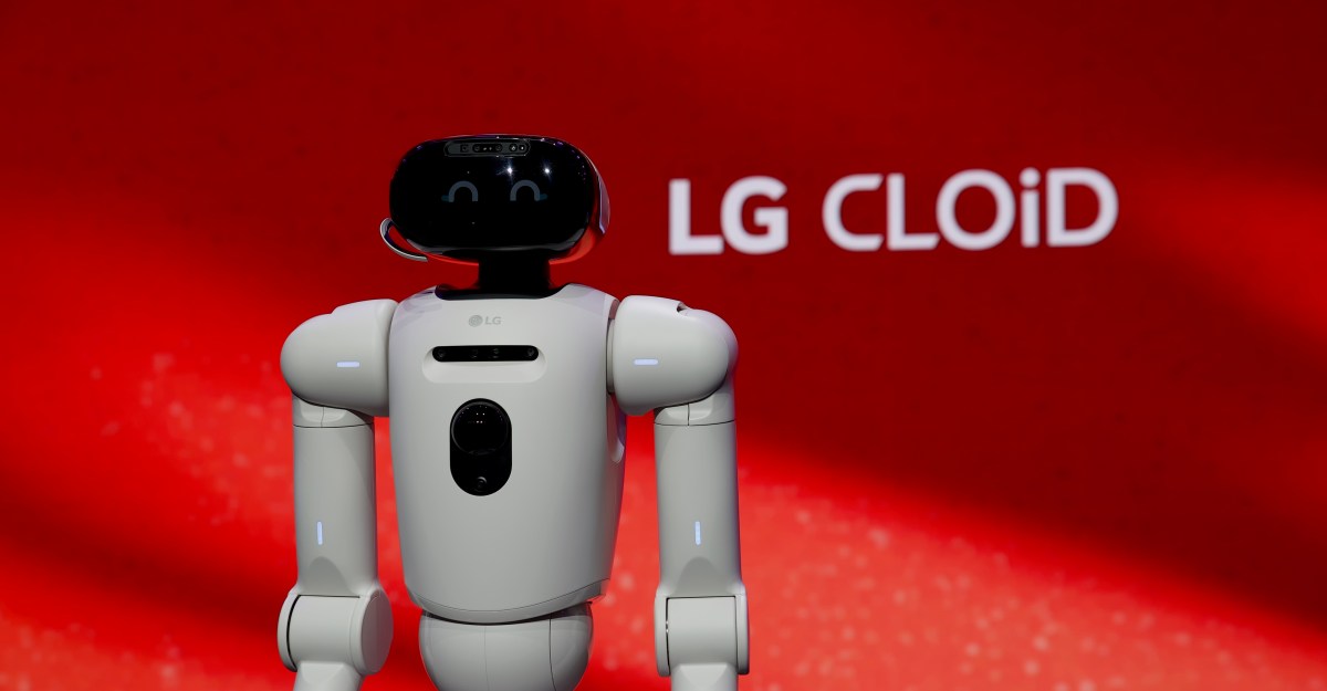 robot-cloid-lg-dapat-memuat-mesin-cuci-untuk-anda-secara-perlahan