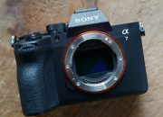 Ulasan Sony A7V: Kamera Mirrorless Terbaik Secara Keseluruhan