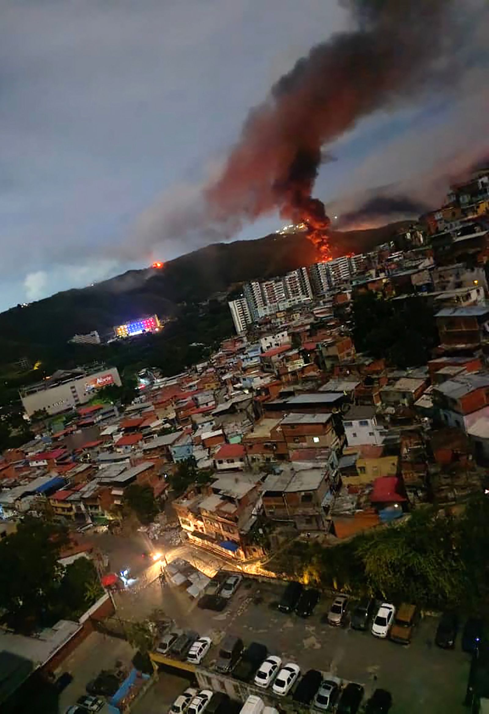 bahaya-mengurangi-invasi-amerika-ke-venezuela-menjadi-video-berdurasi-60-detik