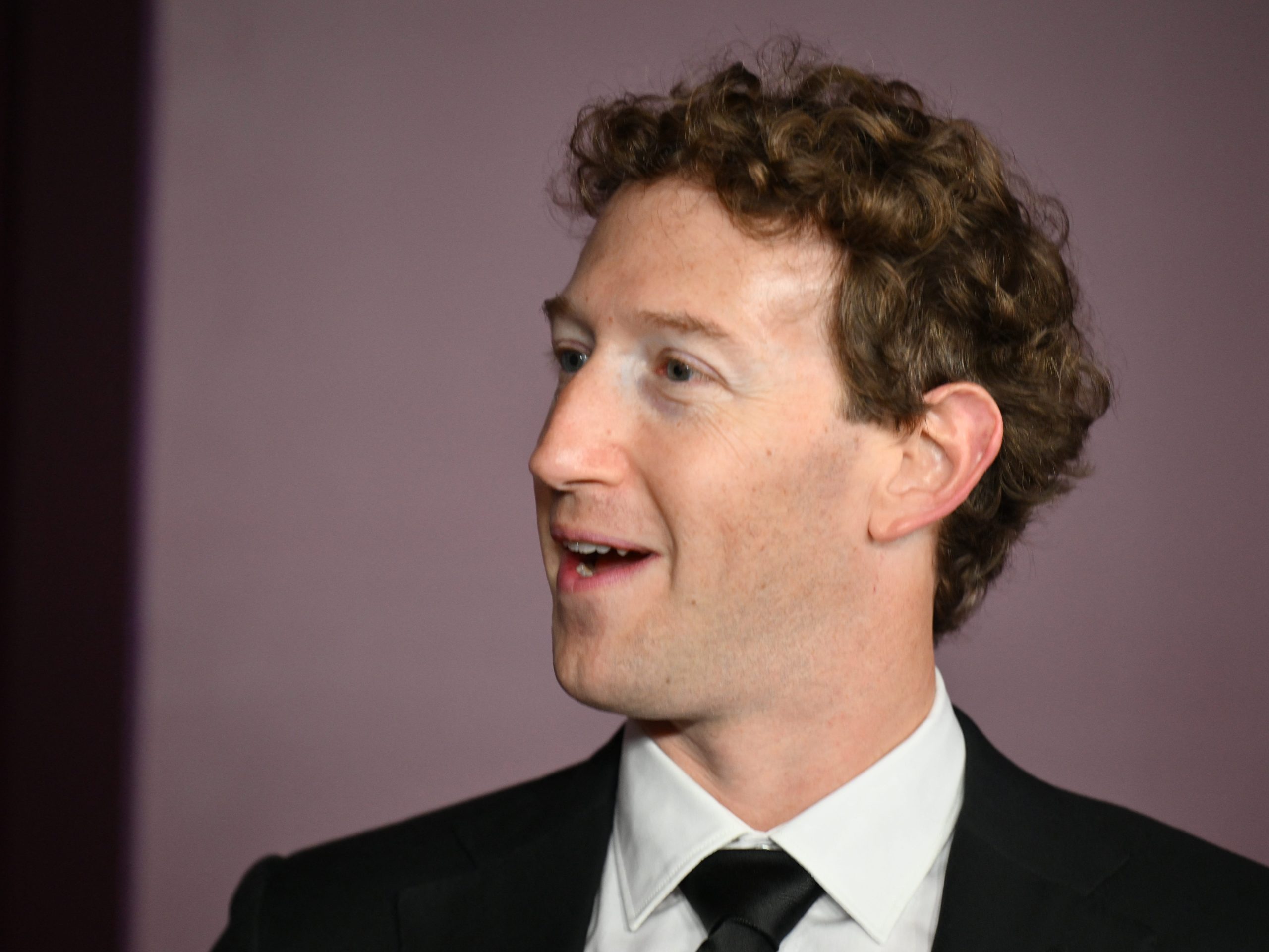 mark-zuckerberg-mengatakan-meta-akan-membangun-kapasitas-ai-‘ratusan-gigawatt’-seiring-berjalannya-waktu