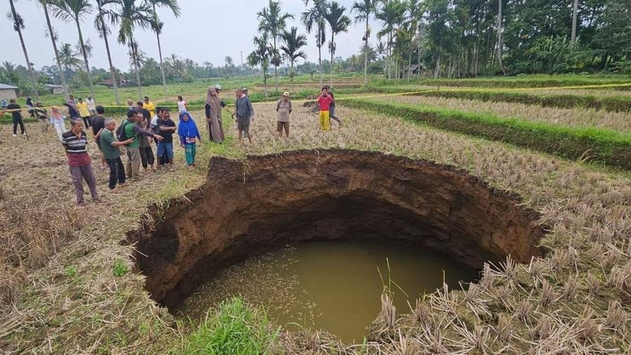 fakta-air-sinkhole-sumbar-2026:-wagub-vasco-larang-warga-minum-akibat-bakteri-e.-coli