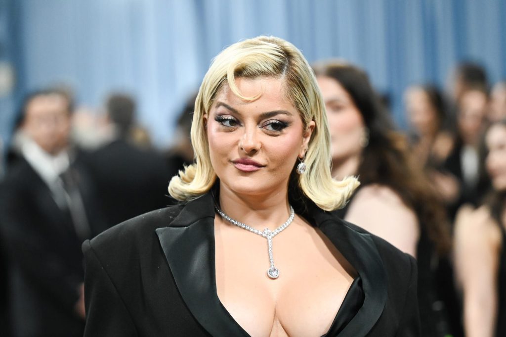 bebe-rexha-ingin-bantuan-taylor-swift-mengeluarkan-‘flop-a–’-dari-‘khia-asylum’