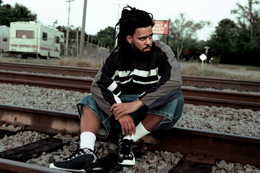j.-cole-mengumumkan-album-baru-‘the-fall-off’-&-tanggal-rilisnya:-tonton-trailernya