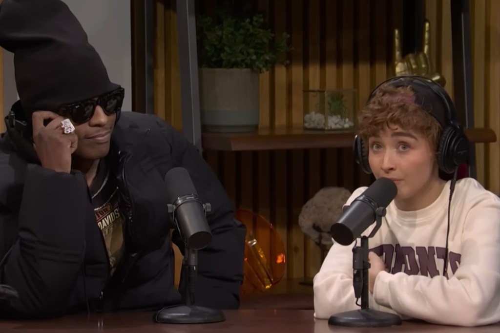 sabrina-carpenter-kembali-ke-‘snl’-untuk-sketsa-‘snack-homiez’-dengan-a$ap-rocky-&-finn-wolfhard
