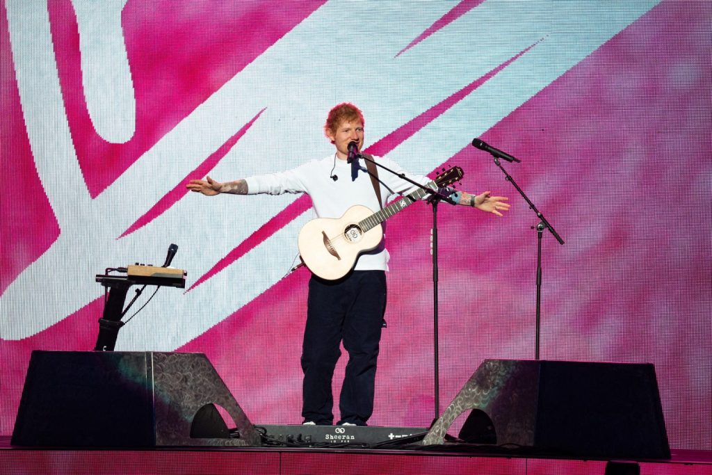 ed-sheeran-ajak-penggemar-memilih-lagu-untuk-pertunjukan-‘loop-tour’-australia-&-selandia-baru