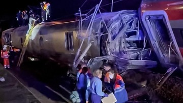 foto:-adu-banteng-kereta-cepat-di-spanyol-tewaskan-39-orang