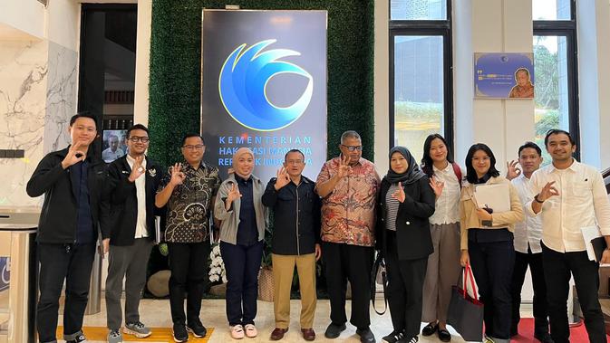 kasus-rasisme-kepada-yakob-sayuri-jadi-sorotan,-i.league-dan-pssi-dipanggil-kemenham