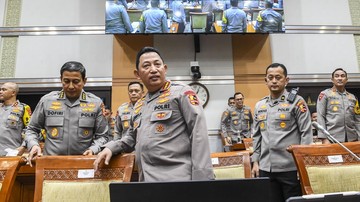 kapolri:-perpol-polisi-di-jabatan-sipil-untuk-laksanakan-putusan-mk