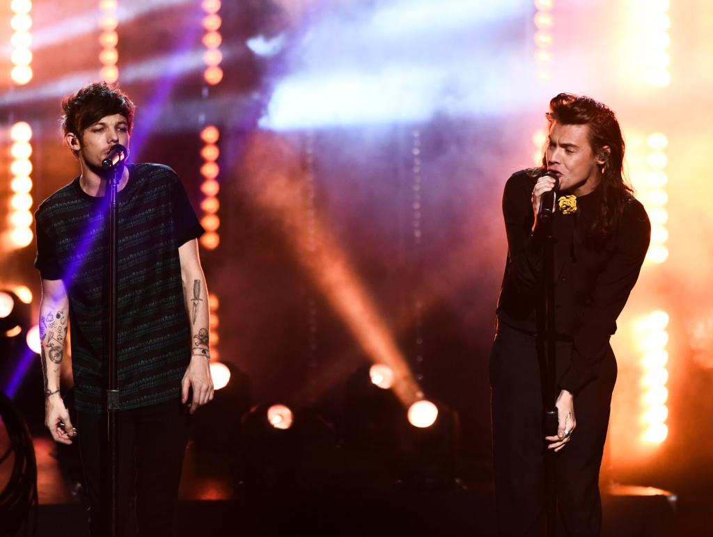 harry-styles-&-louis-tomlinson-mencetak-no.-1-inggris-di-first-post-one-direction-chart-double