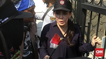 rieke-pdip-minta-rapat-dpr-hadirkan-pihak-aurelie-bahas-child-grooming