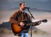 Pekerjaan Jalan: Jalan Menuju Tur Stadion Pertama Noah Kahan