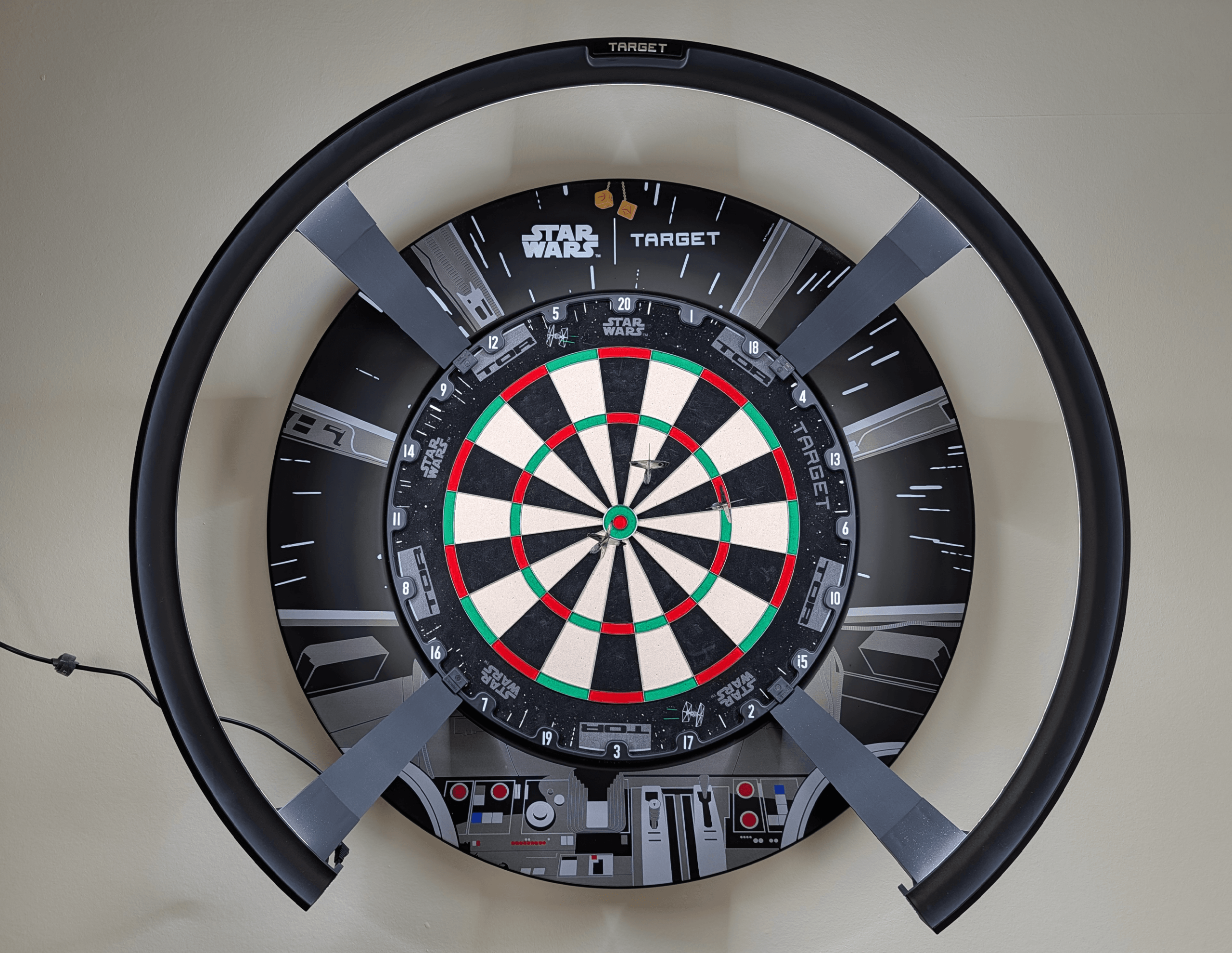 sistem-penilaian-otomatis-target-darts-omni-mencapai-sasaran