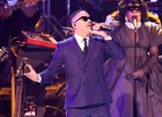 Oktober London Memiliki ‘Sentuhan’ Ajaib Dengan Pemutaran R&B Dewasa Ketiga No.1