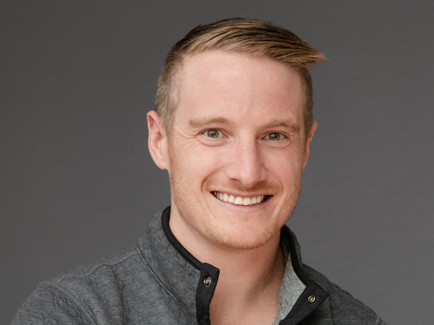 ceo-ini-ingin-jumlah-agen-ai-melebihi-jumlah-karyawan-manusianya-tahun-ini