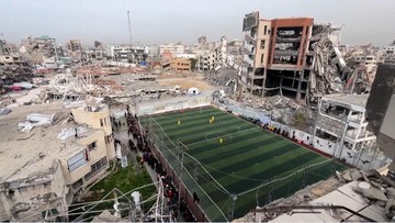 warga-bergairah-ikut-turnamen-sepak-bola-di-jalur-gaza