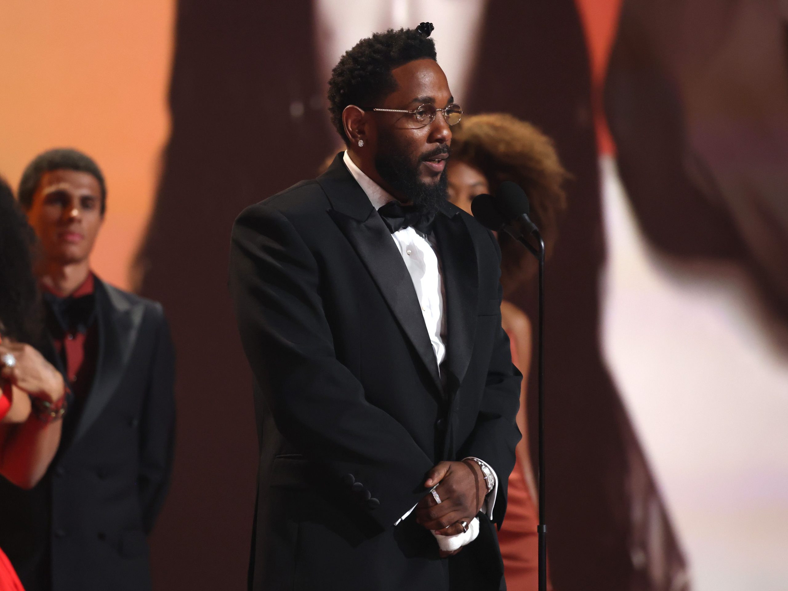 setiap-lagu-yang-memenangkan-rekor-tahun-ini-di-grammy