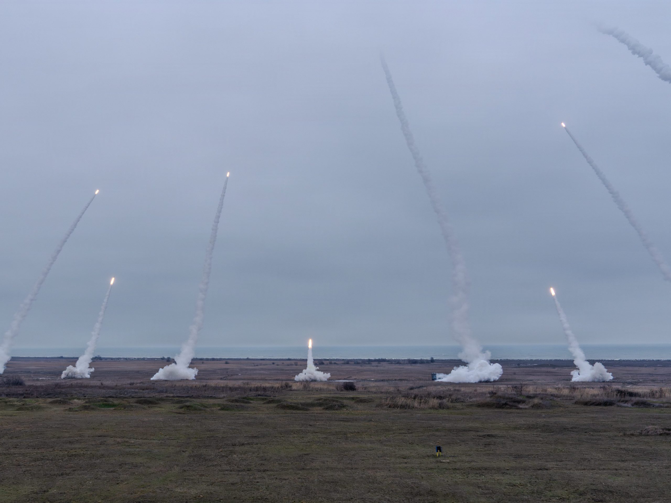 para-pemimpin-angkatan-darat-as-mengatakan-tentara-tenggelam-dalam-begitu-banyak-data-medan-perang-sehingga-ai-diperlukan-untuk-memahami-semuanya