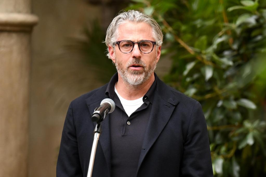 casey-wasserman-akan-menjual-agensi-setelah-kejatuhan-epstein