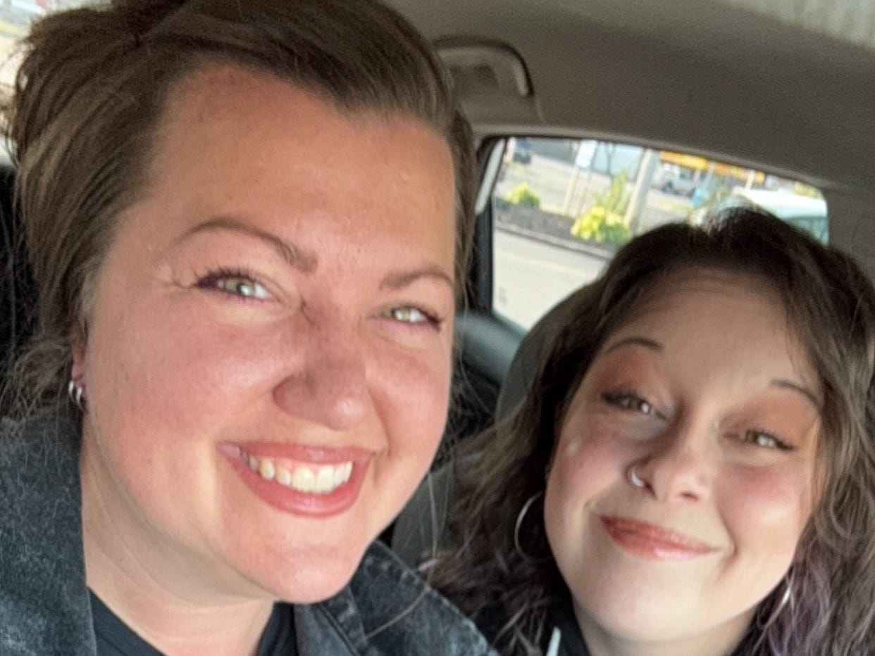 saya-membeli-rumah-dengan-sahabat-saya-ini-adalah-situasi-hidup-terbaik-yang-pernah-saya-alami.